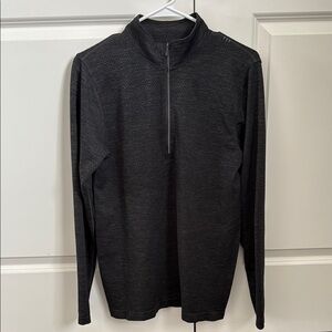 Lululemon Men’s Metal Vent Tech Half Zip Size S